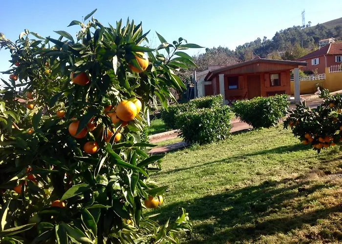 Casinhas Do Ribeiro * Póvoa de Lanhoso